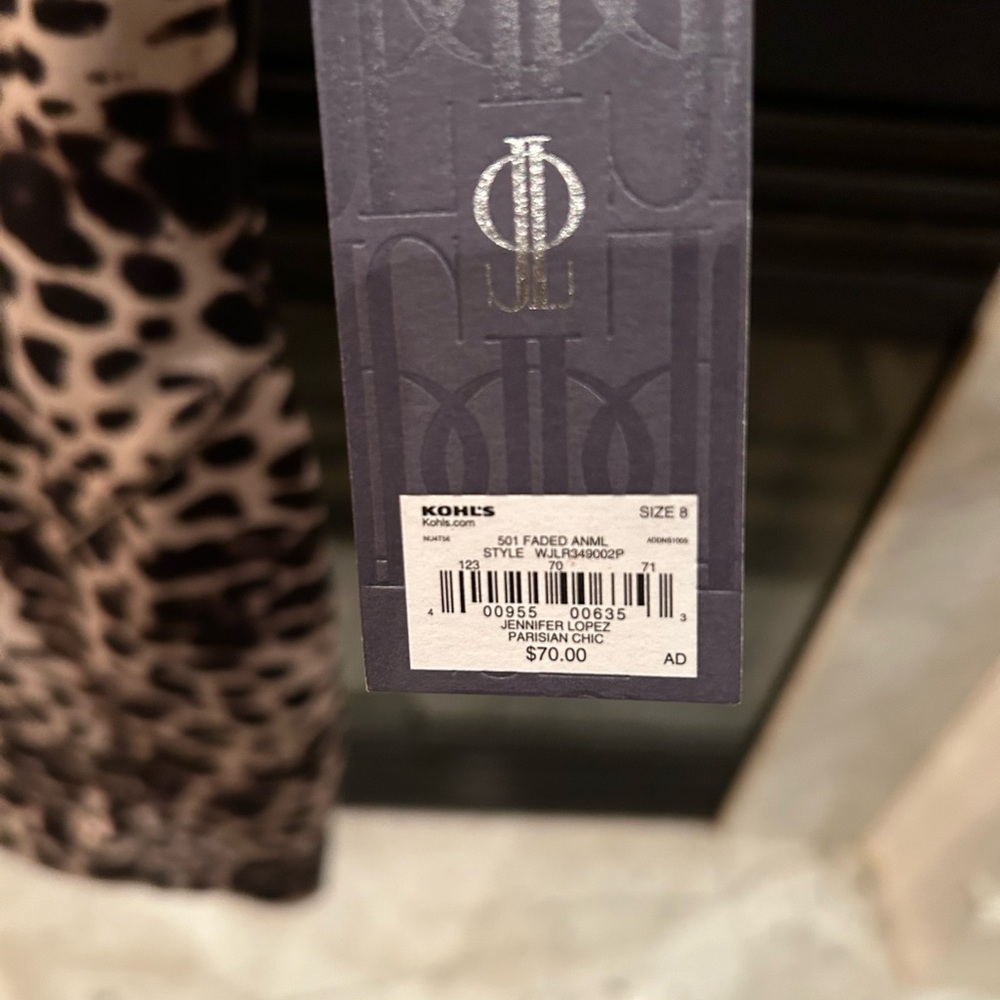 Women’s dress